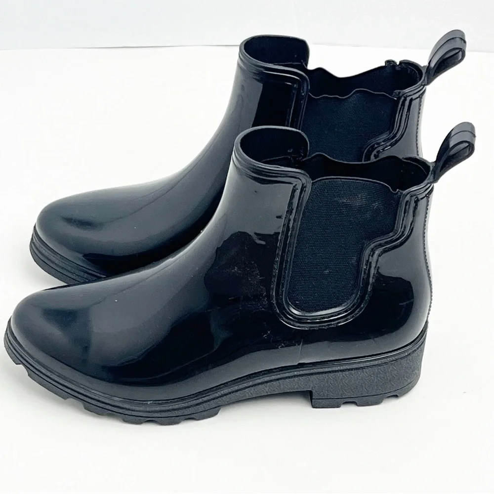 CAPELLI Of New York Classic Black Almond Toe Slip On Rain Boots, Size 7